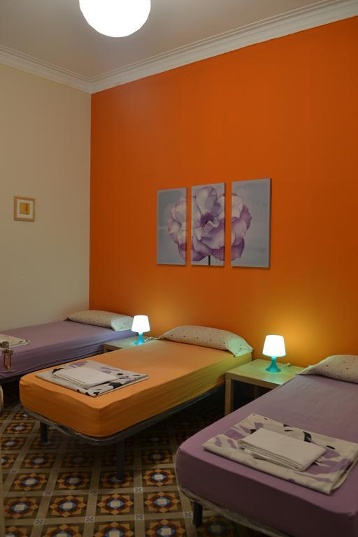 Blue Hostel Barcelona Rum bild