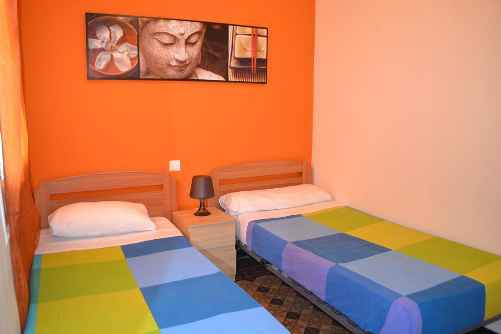 Blue Hostel Barcelona Rum bild