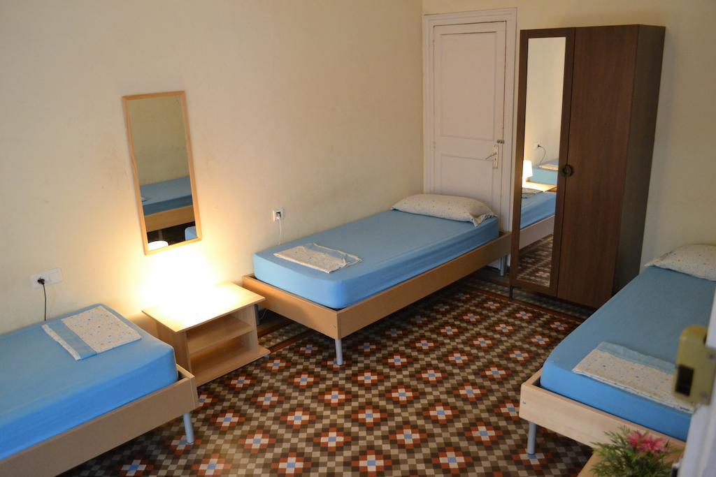 Blue Hostel Barcelona Rum bild